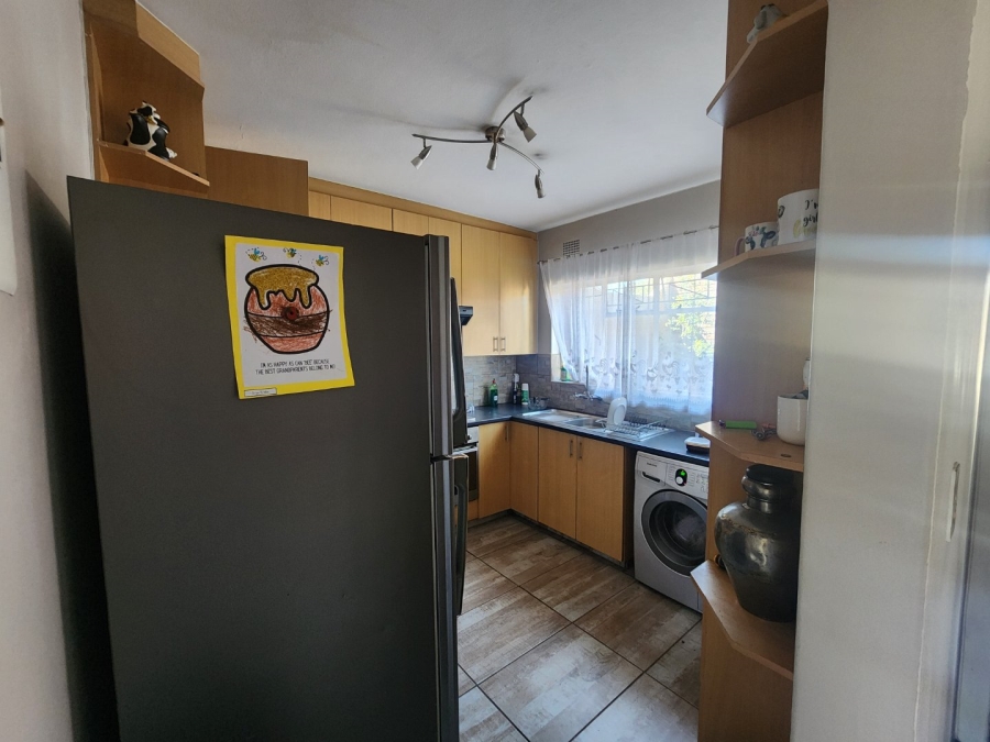 2 Bedroom Property for Sale in East Geduld Gauteng
