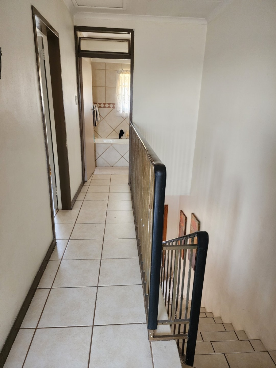 2 Bedroom Property for Sale in East Geduld Gauteng