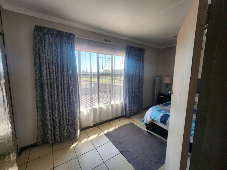 2 Bedroom Property for Sale in East Geduld Gauteng