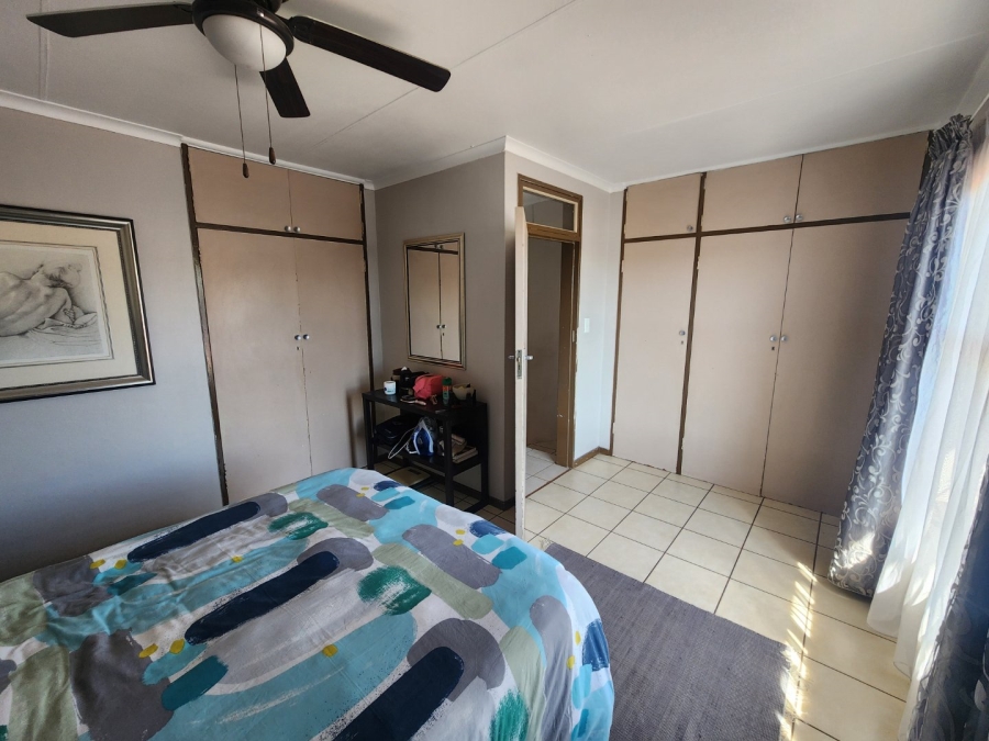 2 Bedroom Property for Sale in East Geduld Gauteng