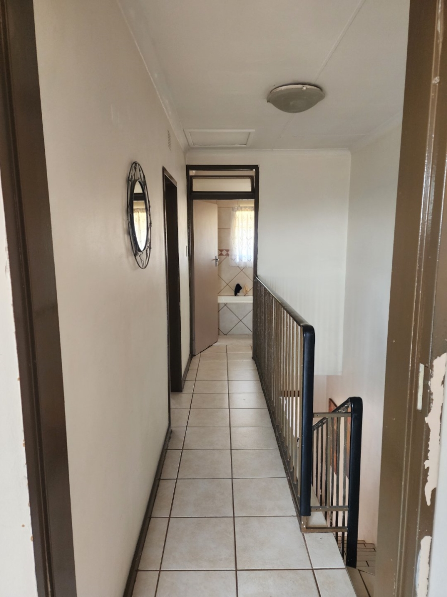 2 Bedroom Property for Sale in East Geduld Gauteng