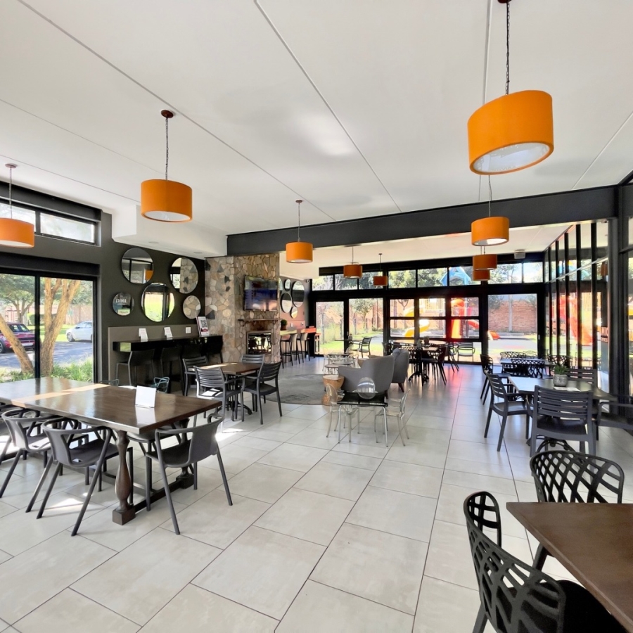 To Let 1 Bedroom Property for Rent in Crowthorne AH Gauteng