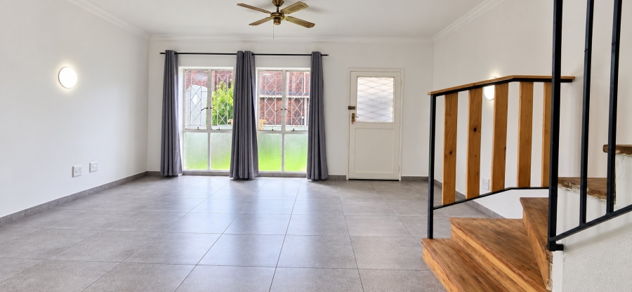 2 Bedroom Property for Sale in Dayanglen Gauteng