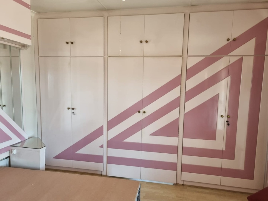 4 Bedroom Property for Sale in Laudium Gauteng