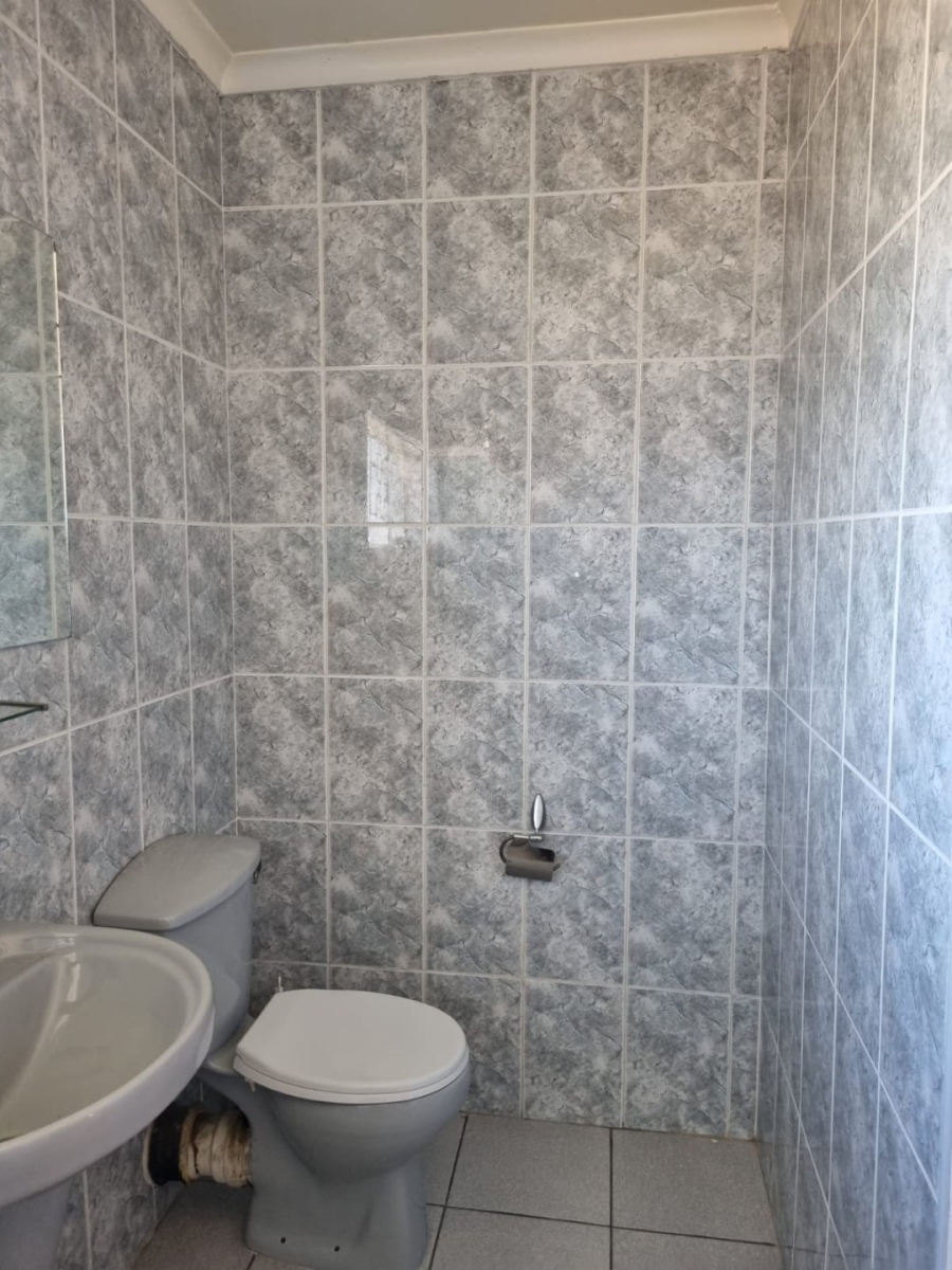 4 Bedroom Property for Sale in Laudium Gauteng