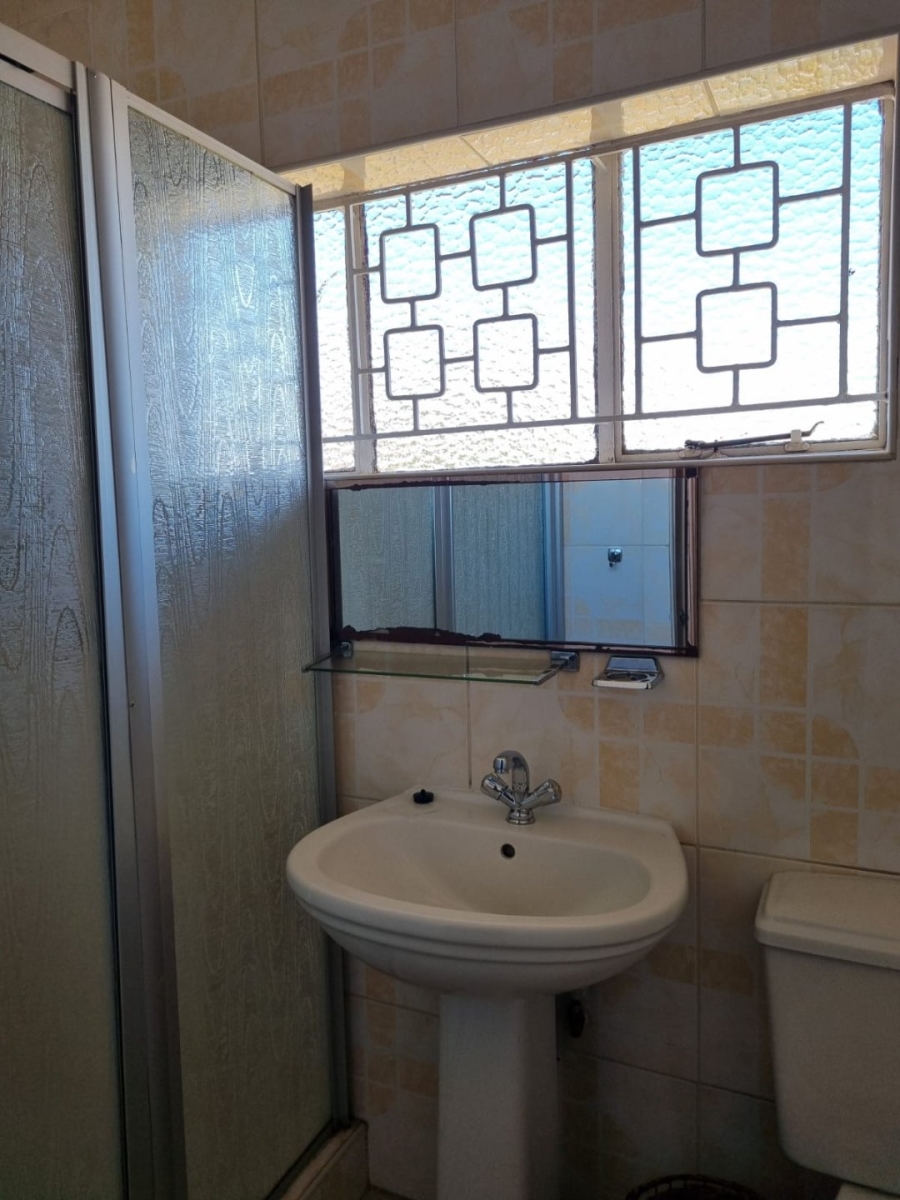4 Bedroom Property for Sale in Laudium Gauteng
