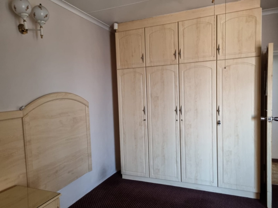 4 Bedroom Property for Sale in Laudium Gauteng