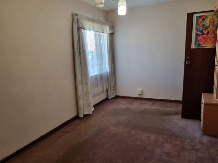 4 Bedroom Property for Sale in Laudium Gauteng