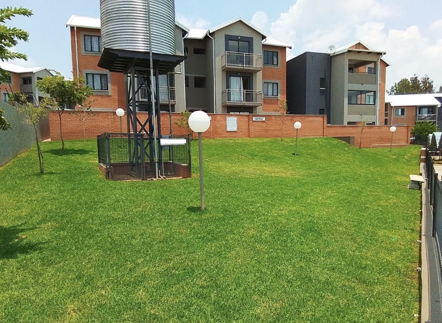 2 Bedroom Property for Sale in Roodepark Eco Estate Gauteng