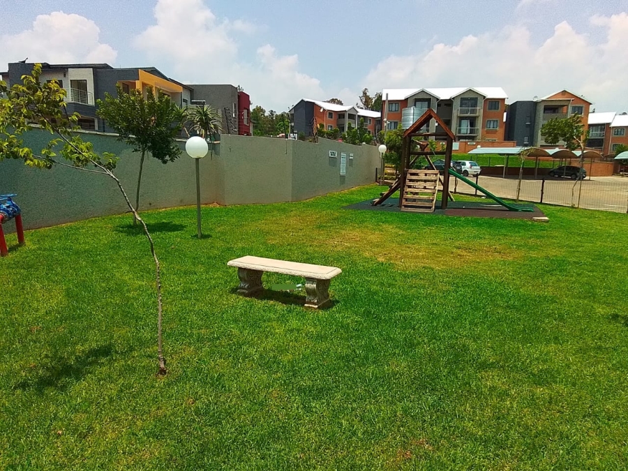 2 Bedroom Property for Sale in Roodepark Eco Estate Gauteng