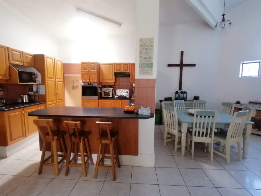 6 Bedroom Property for Sale in The Reeds Gauteng
