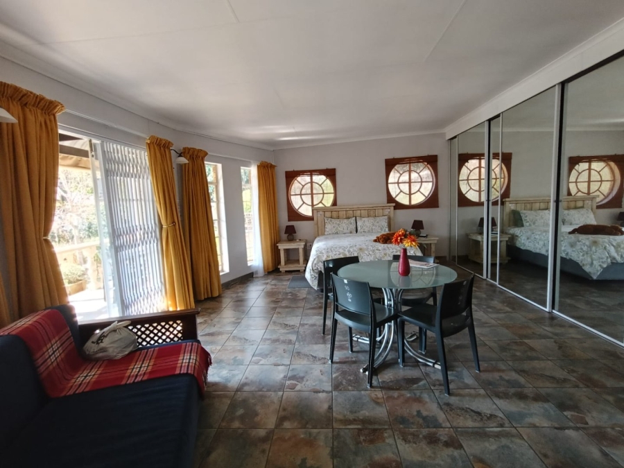 6 Bedroom Property for Sale in The Reeds Gauteng