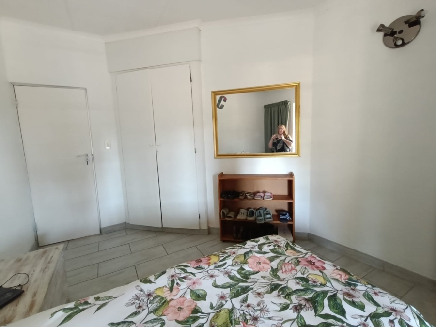6 Bedroom Property for Sale in The Reeds Gauteng