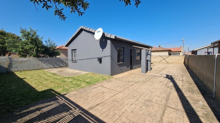 To Let 2 Bedroom Property for Rent in Windmill Park Gauteng