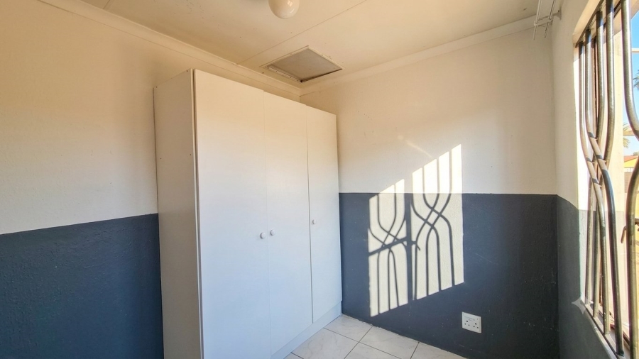 To Let 2 Bedroom Property for Rent in Windmill Park Gauteng