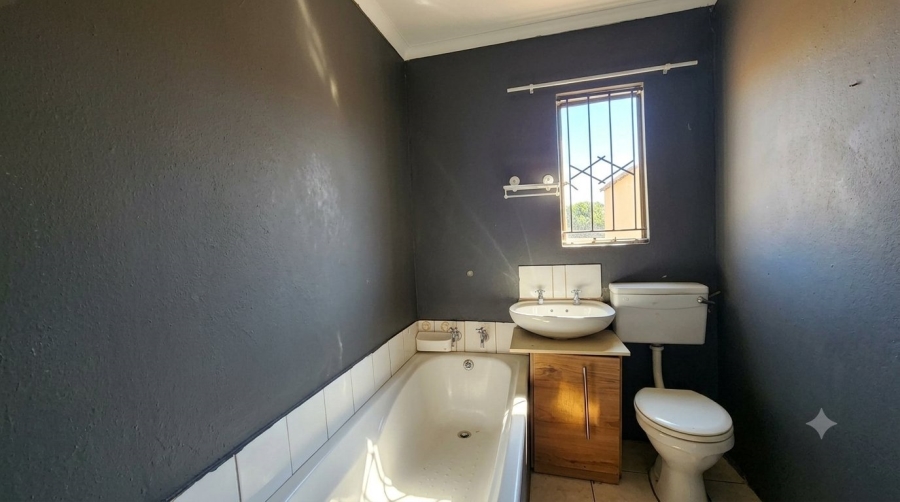 To Let 2 Bedroom Property for Rent in Windmill Park Gauteng