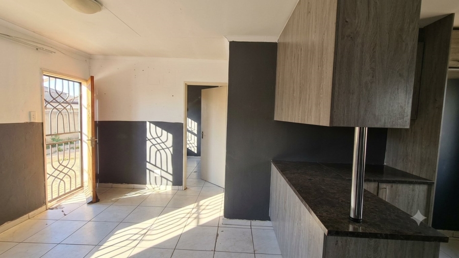 To Let 2 Bedroom Property for Rent in Windmill Park Gauteng