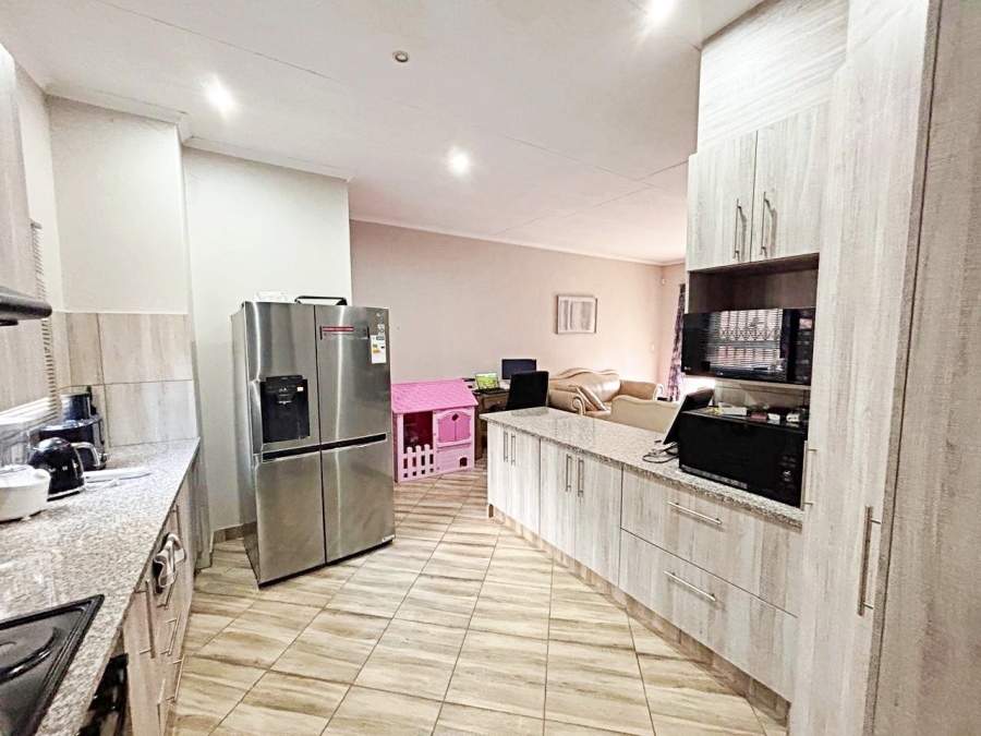 3 Bedroom Property for Sale in Pretoria North Gauteng