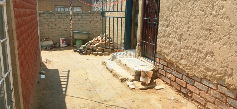 9 Bedroom Property for Sale in Cosmo City Gauteng