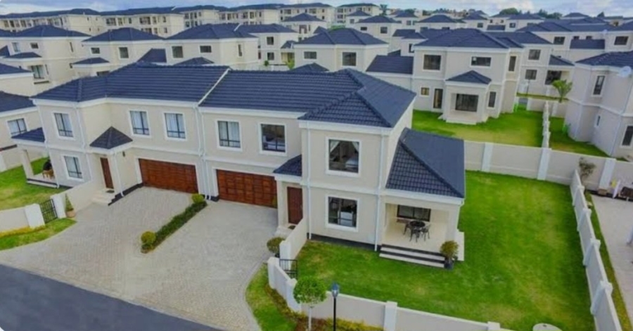 To Let 3 Bedroom Property for Rent in Noordwyk Gauteng