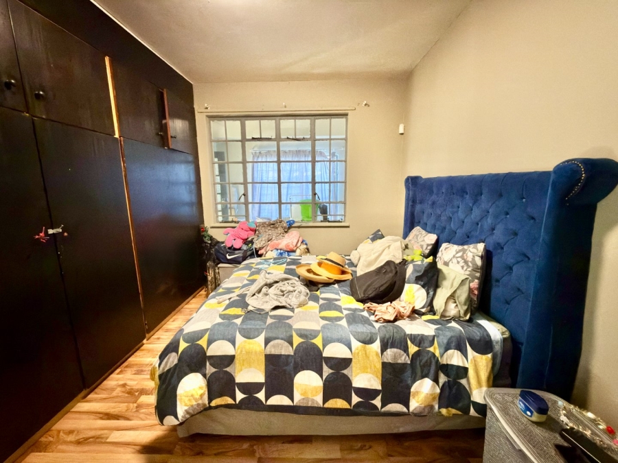To Let 2 Bedroom Property for Rent in Forest Hill Gauteng