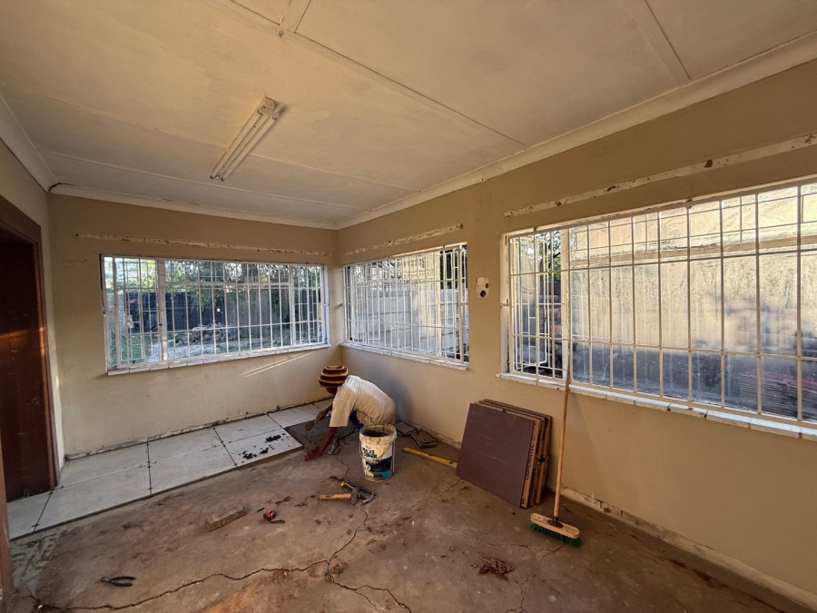 To Let 3 Bedroom Property for Rent in General Albertspark Gauteng