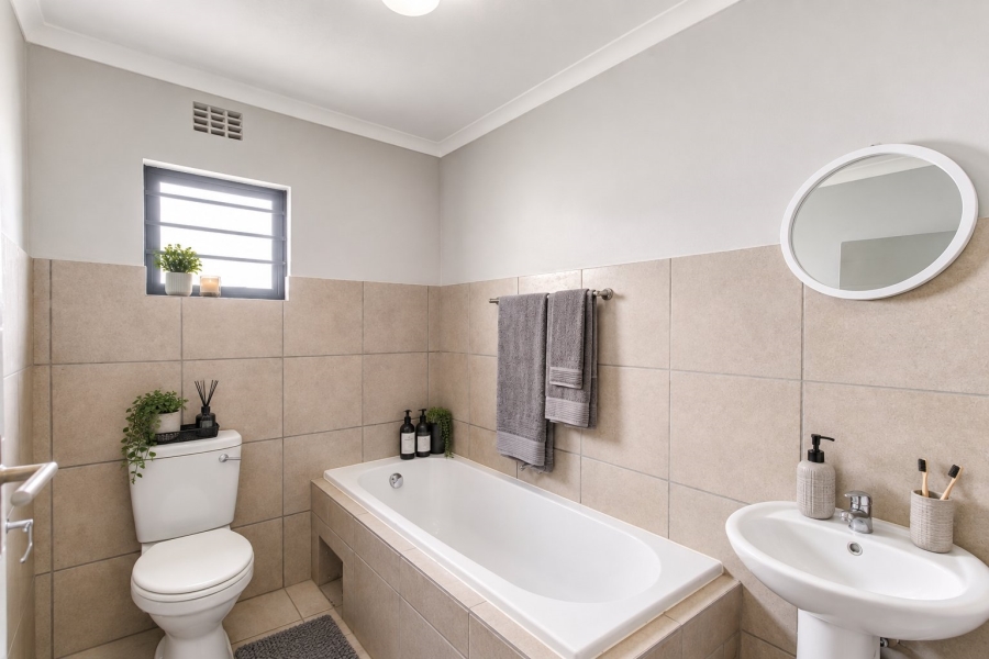 3 Bedroom Property for Sale in Sky City Gauteng