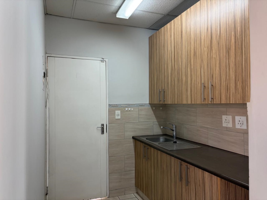 To Let Commercial Property for Rent in Illiondale Gauteng