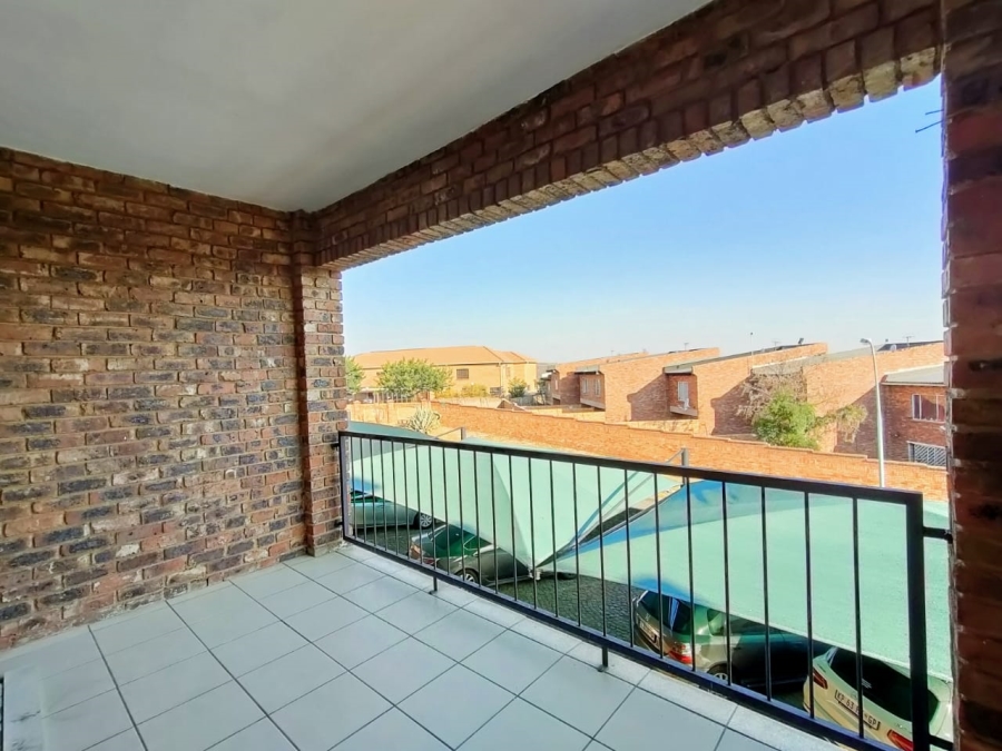 To Let 2 Bedroom Property for Rent in Winchester Hills Gauteng