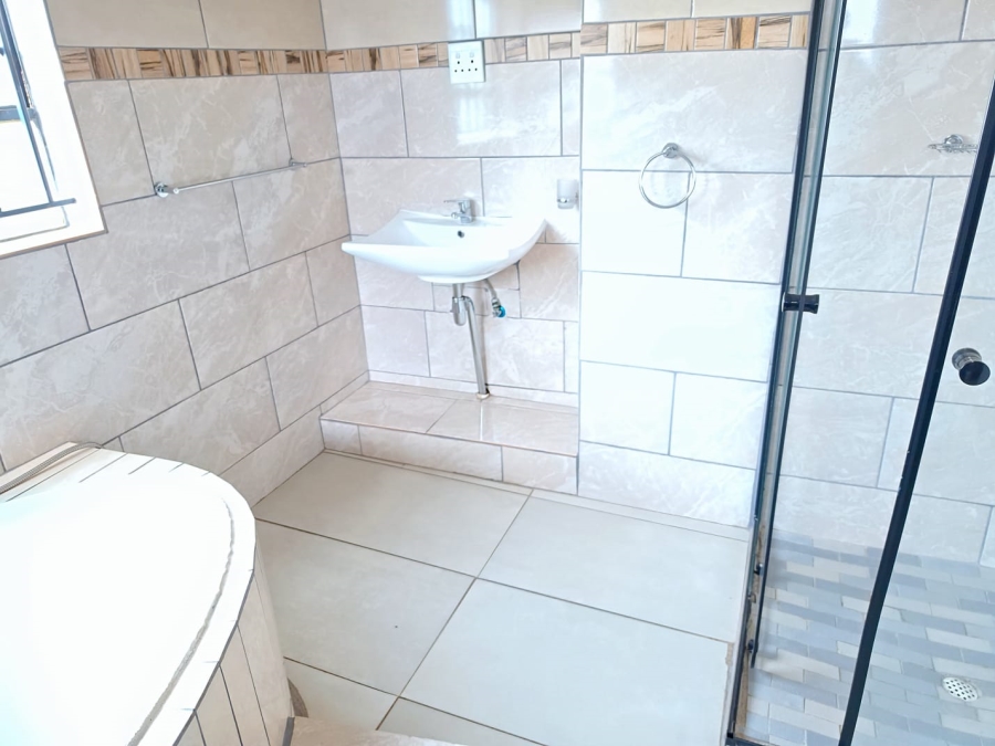 Commercial Property for Sale in Dinokeng Game Reserve Gauteng