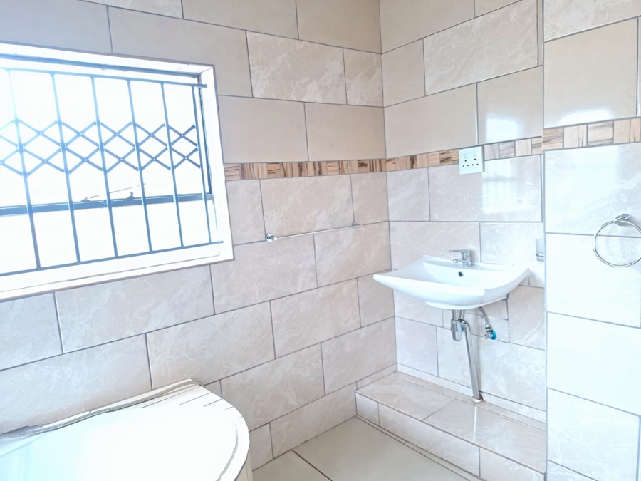 Commercial Property for Sale in Dinokeng Game Reserve Gauteng