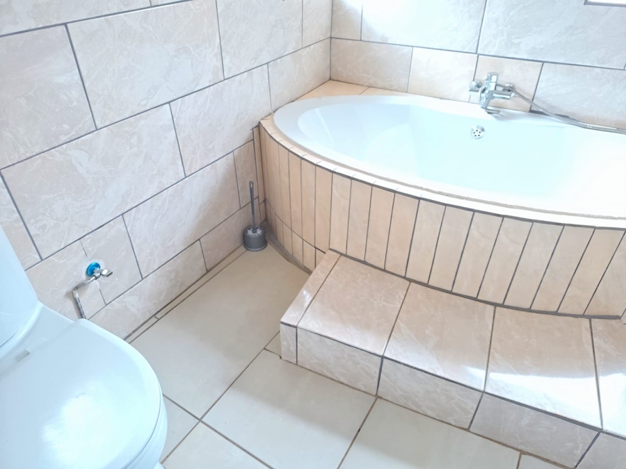 Commercial Property for Sale in Dinokeng Game Reserve Gauteng