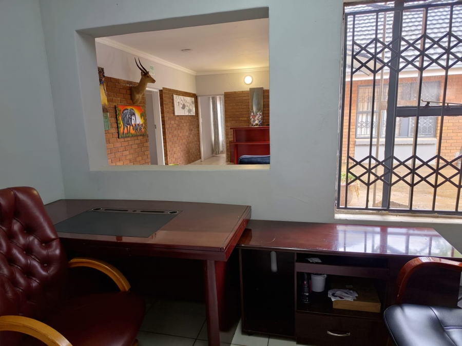 Commercial Property for Sale in Dinokeng Game Reserve Gauteng