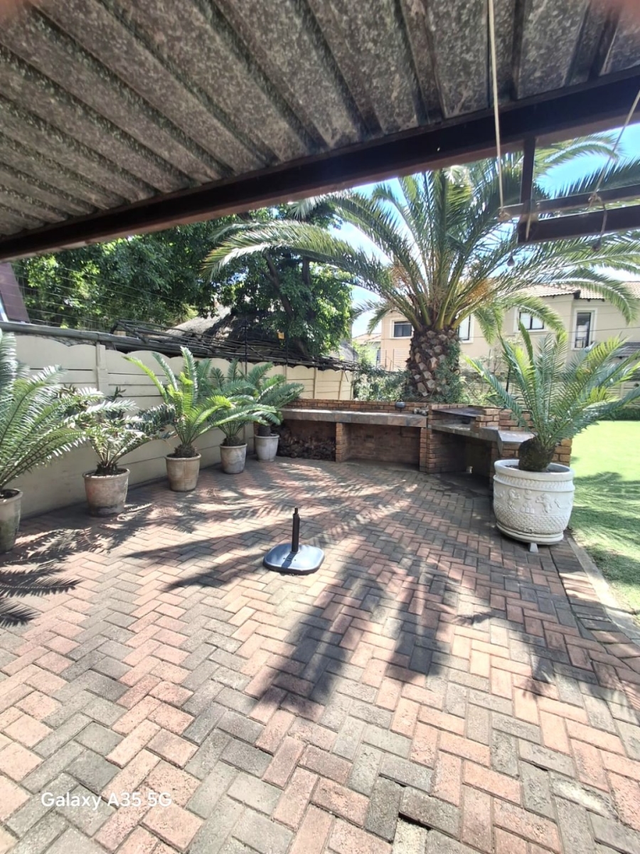 3 Bedroom Property for Sale in Farrarmere Gauteng