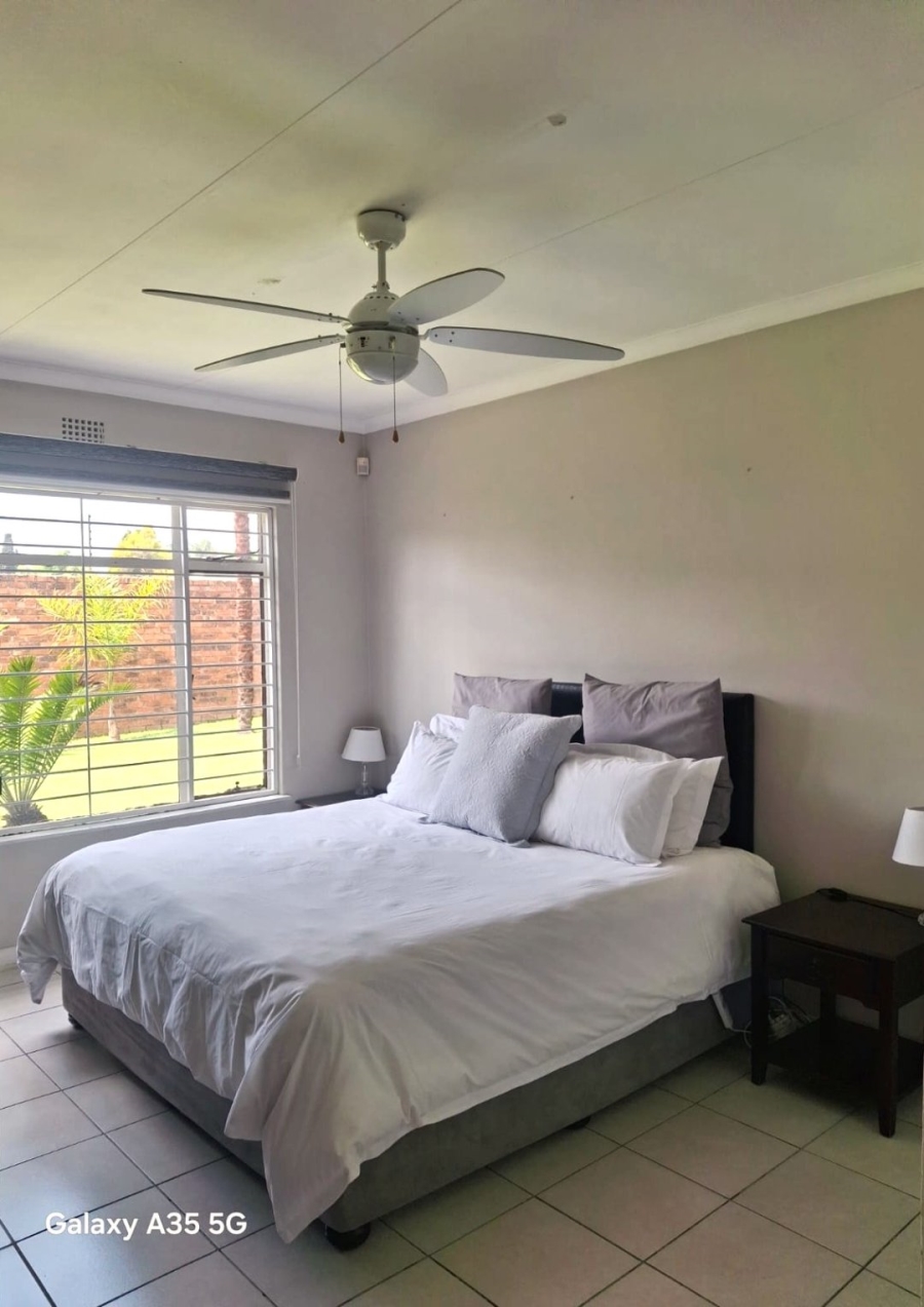 3 Bedroom Property for Sale in Farrarmere Gauteng