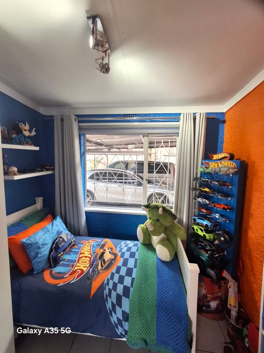 3 Bedroom Property for Sale in Farrarmere Gauteng