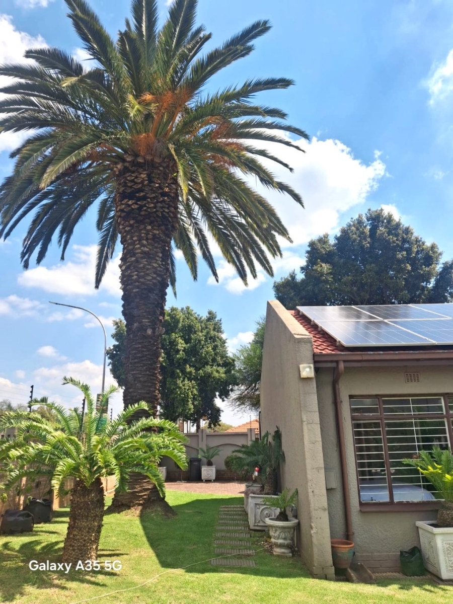3 Bedroom Property for Sale in Farrarmere Gauteng