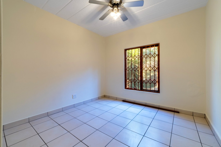 To Let 2 Bedroom Property for Rent in Sunninghill Gauteng