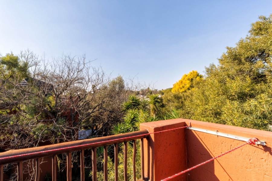 To Let 2 Bedroom Property for Rent in Sunninghill Gauteng