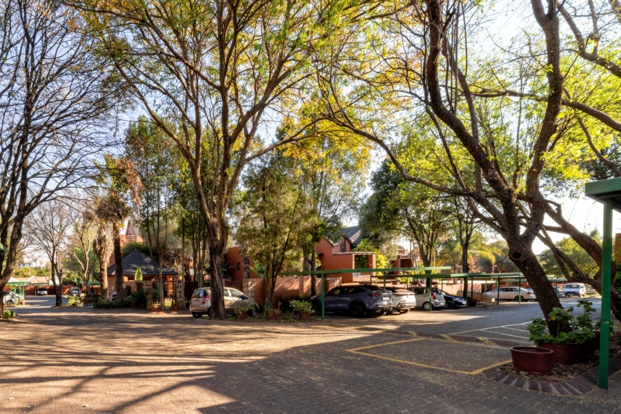 To Let 2 Bedroom Property for Rent in Sunninghill Gauteng