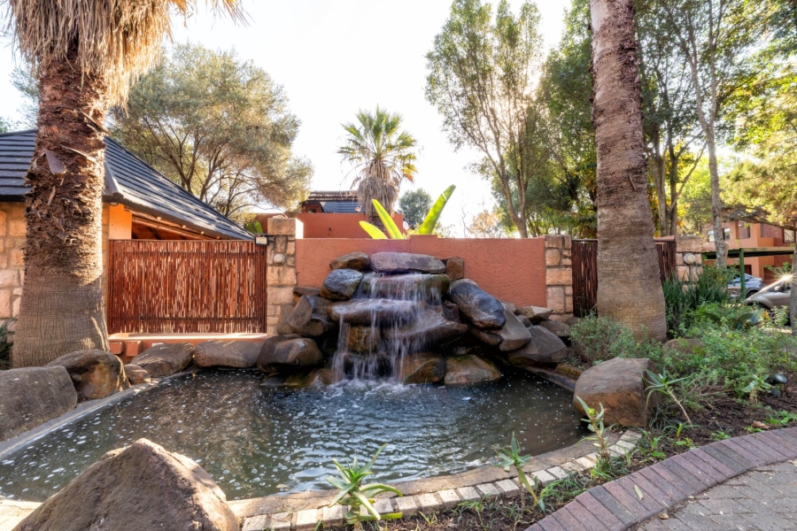 To Let 2 Bedroom Property for Rent in Sunninghill Gauteng