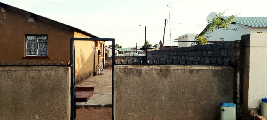  Bedroom Property for Sale in Soshanguve G Gauteng