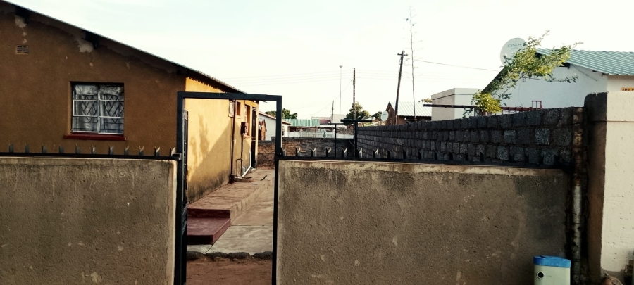  Bedroom Property for Sale in Soshanguve G Gauteng