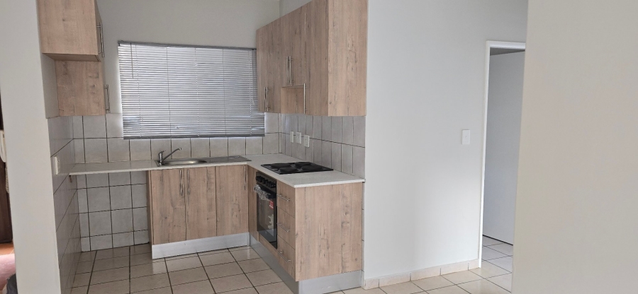 To Let 2 Bedroom Property for Rent in Meredale Gauteng
