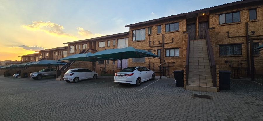 To Let 2 Bedroom Property for Rent in Meredale Gauteng