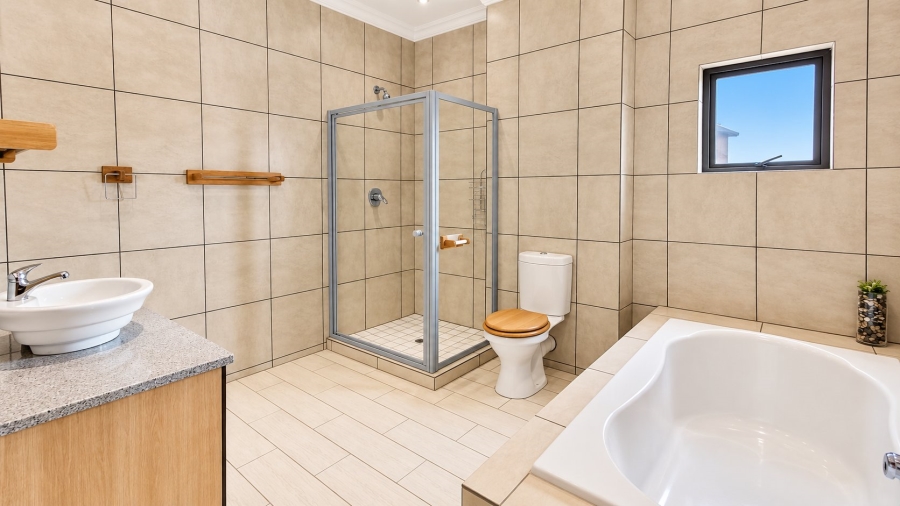 4 Bedroom Property for Sale in Eldo Ridge Estate Gauteng