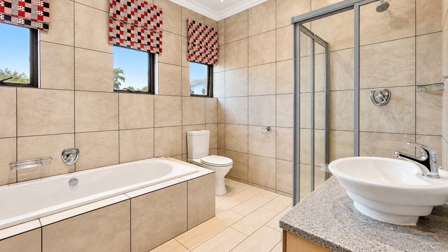 4 Bedroom Property for Sale in Eldo Ridge Estate Gauteng