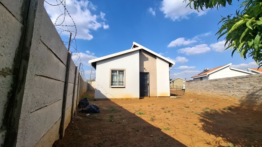 2 Bedroom Property for Sale in Savanna City Gauteng