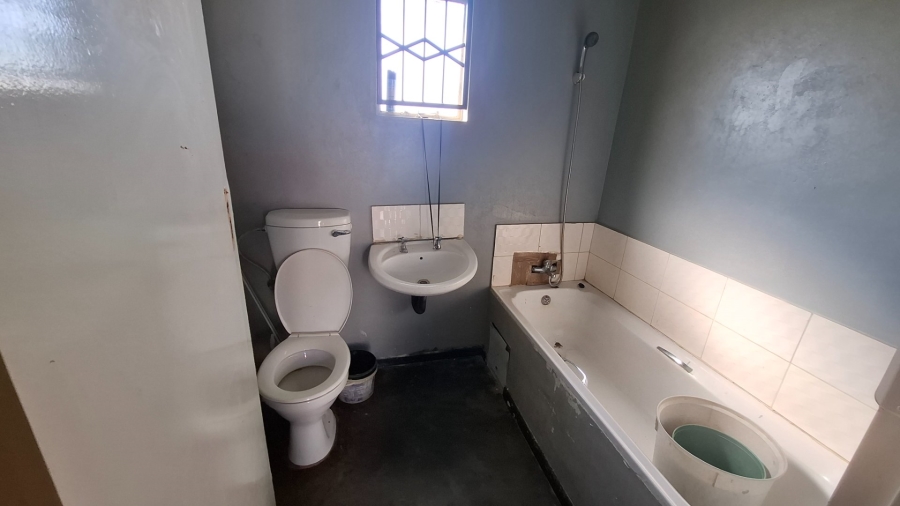 2 Bedroom Property for Sale in Savanna City Gauteng