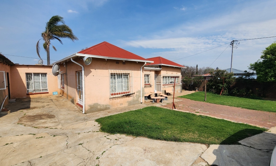 3 Bedroom Property for Sale in Maraisburg Gauteng